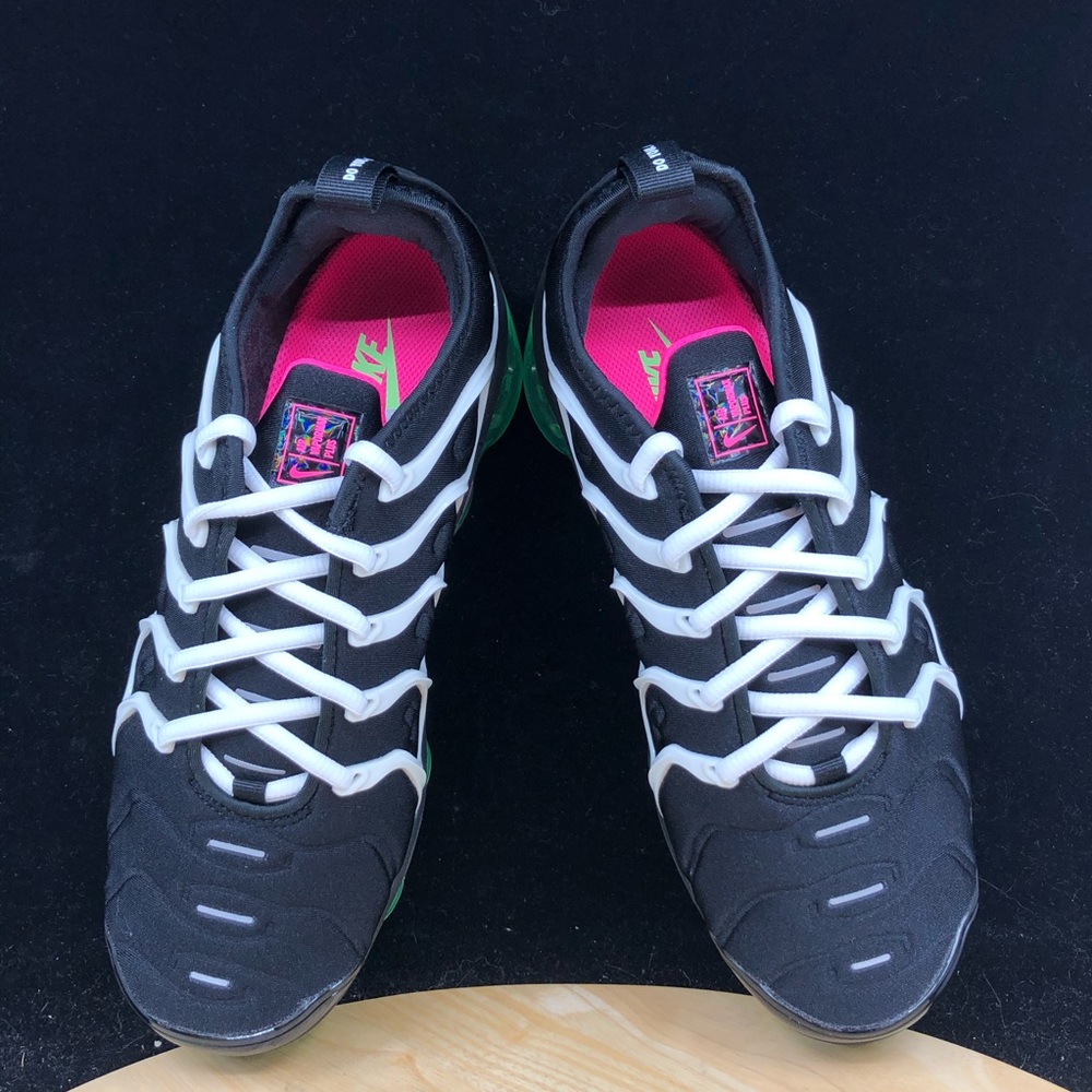 NEW Nike Air Vapormax Plus -Black Green Hyper Pink - DM8121-001 Men’s US Size 7 - Picture 9 of 9